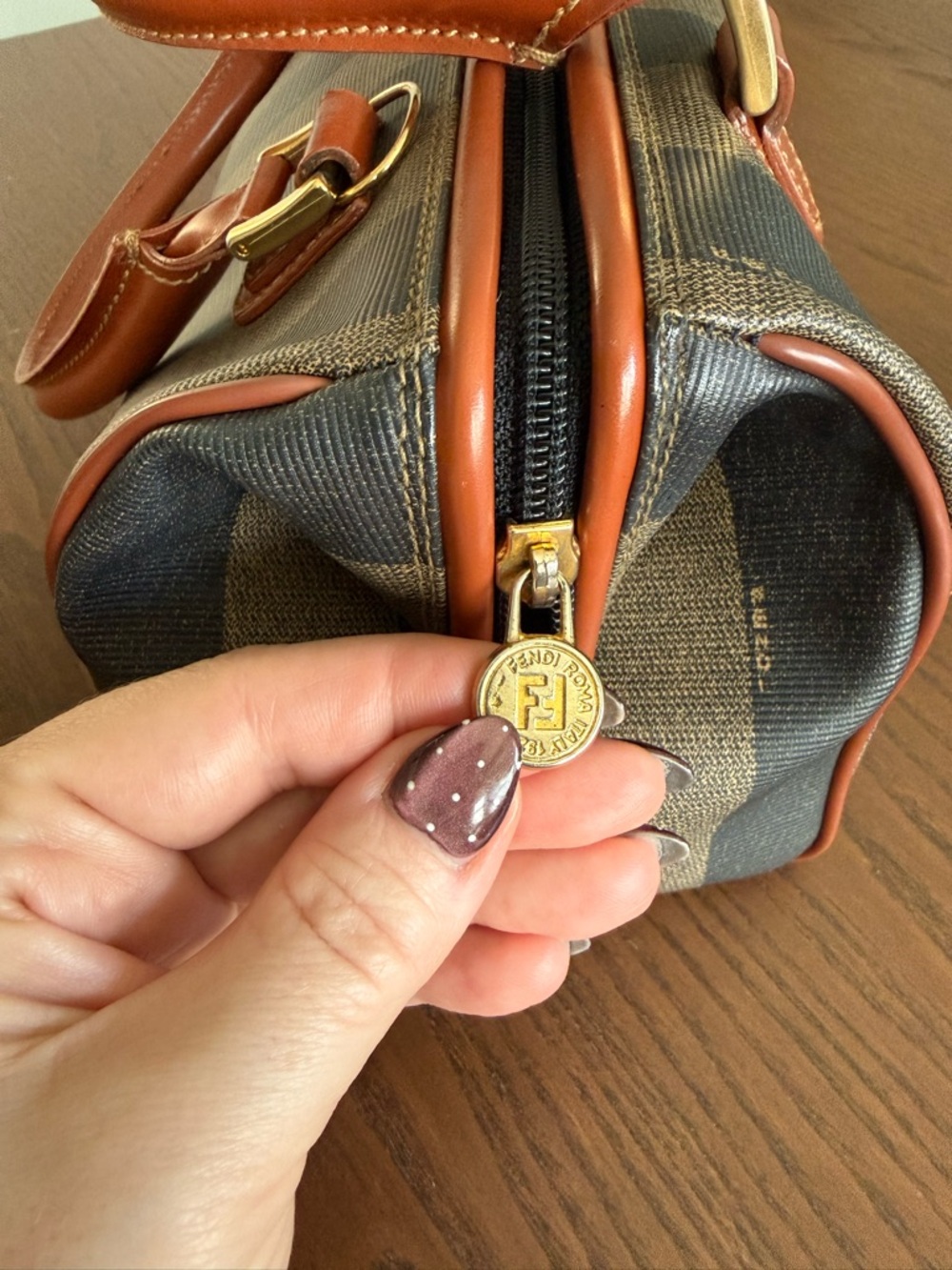 Fendi Brown and Black Striped Canvas Shoulder Bag with Tan Leather Trim - Picture 2 of 16